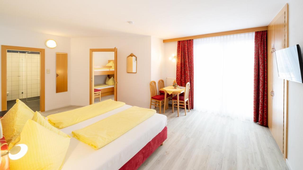 Pension Helios Sankt Kanzian am Klopeiner See Bagian luar foto