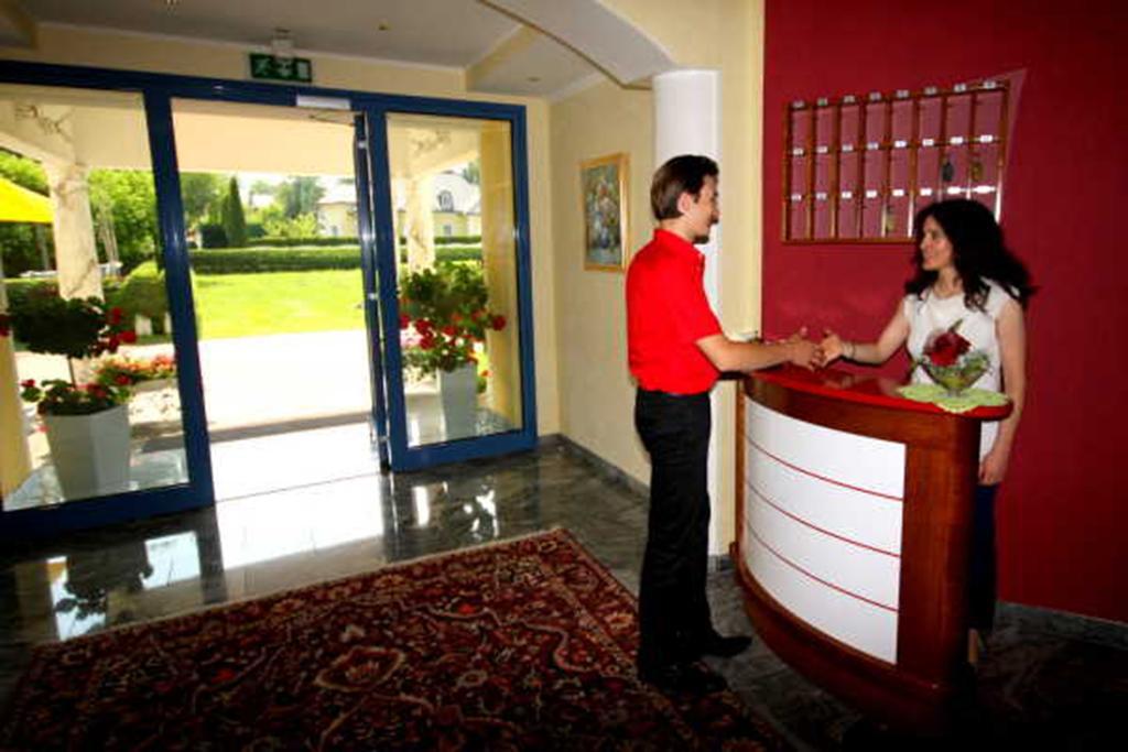 Pension Helios Sankt Kanzian am Klopeiner See Bagian luar foto